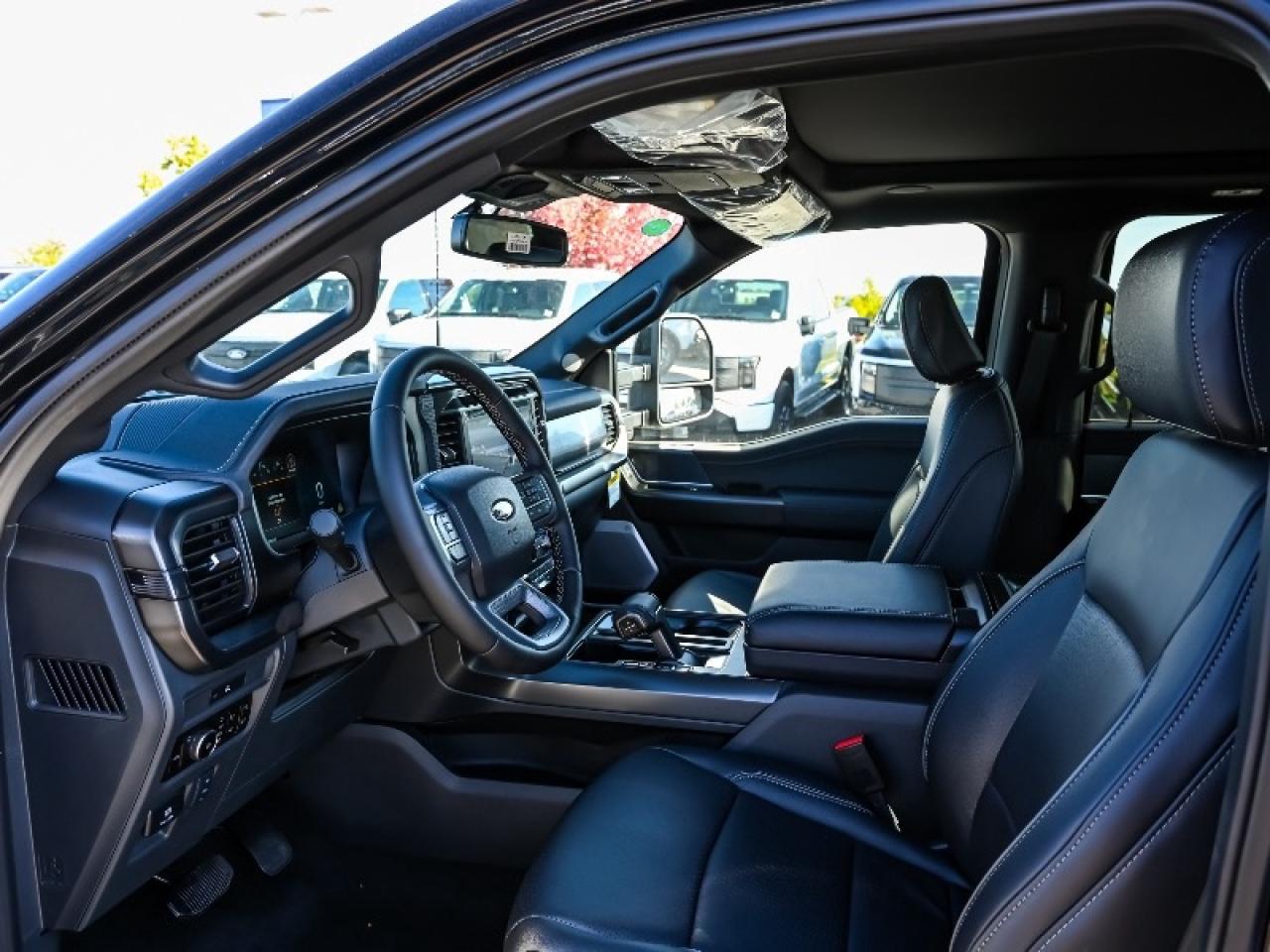 2025 Ford F-150 Lariat Photo