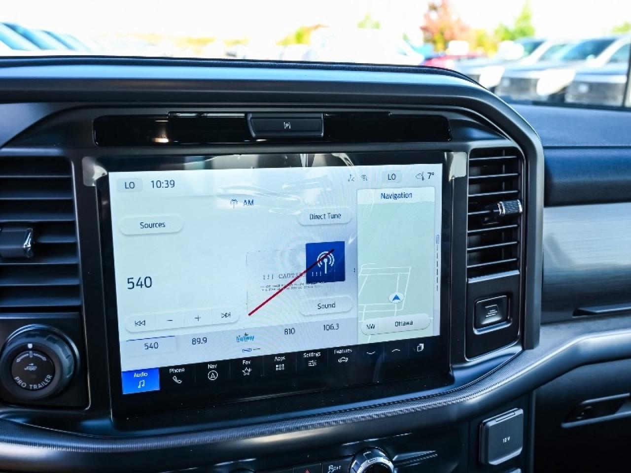 2025 Ford F-150 Lariat Photo