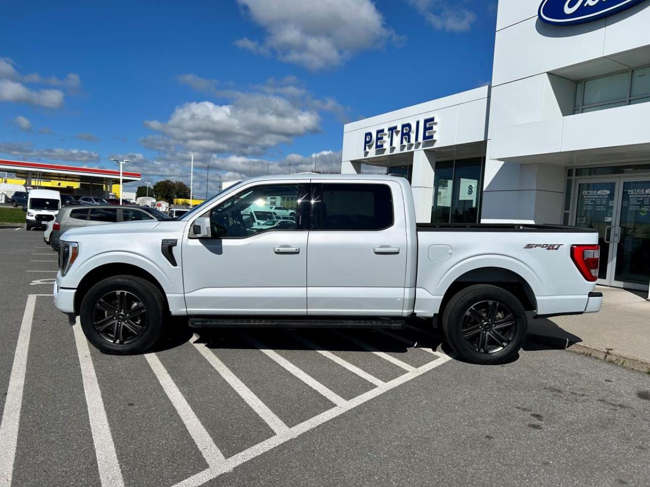 2022 Ford F-150 Lariat Photo