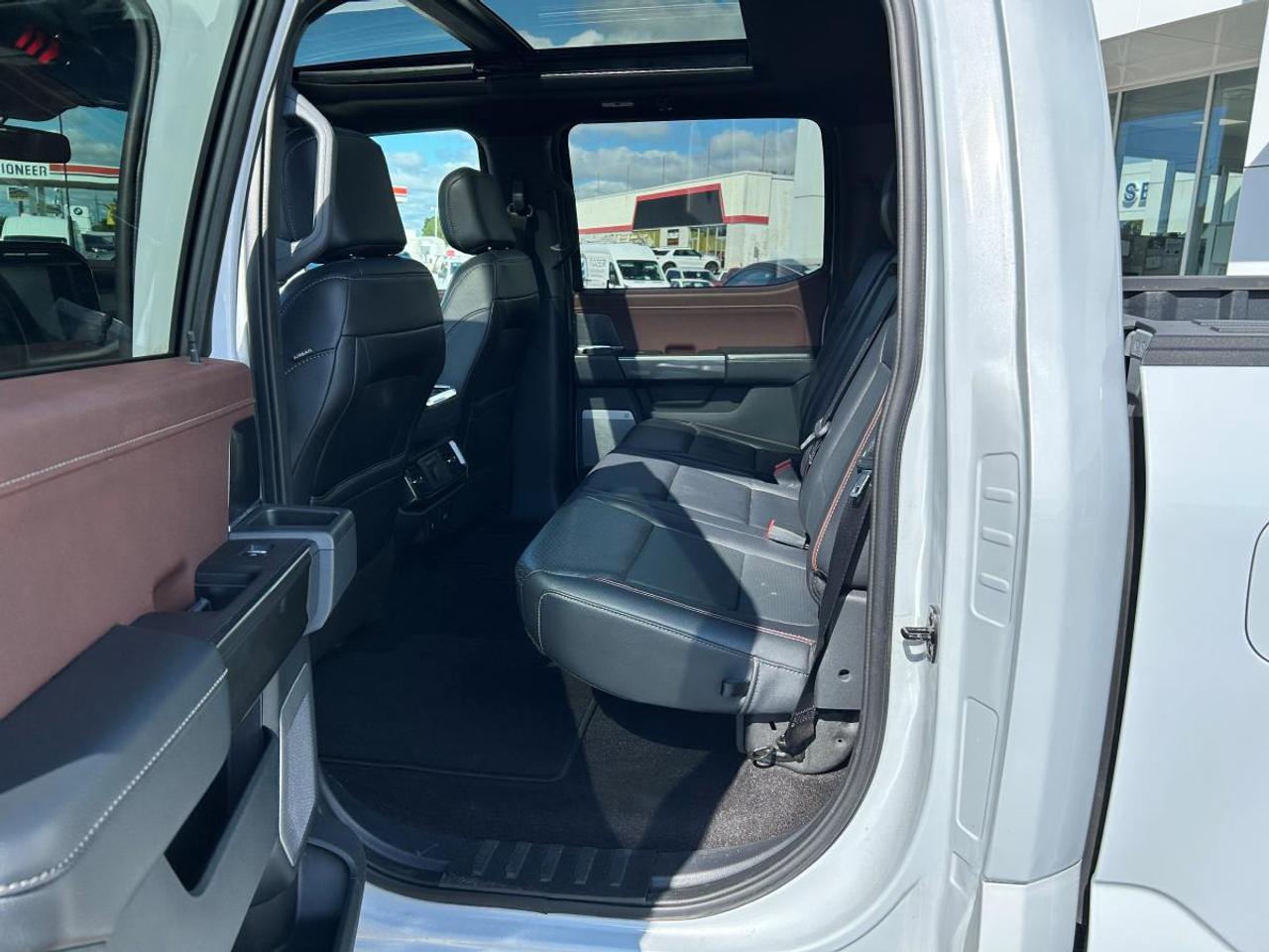 2022 Ford F-150 Lariat Photo