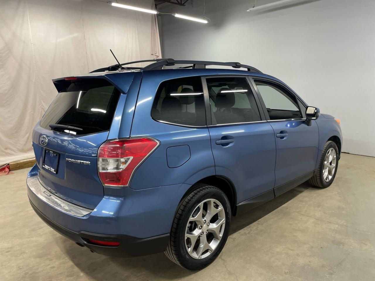 2015 Subaru Forester i Limited w/Tech Pkg