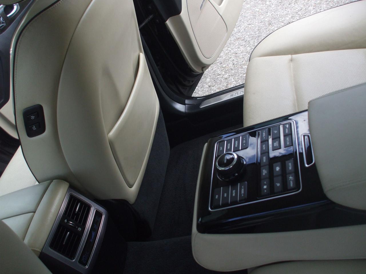 2014 Hyundai Equus Signature,Fully Loaded,2 Sets of Tires,Certified - Photo #17