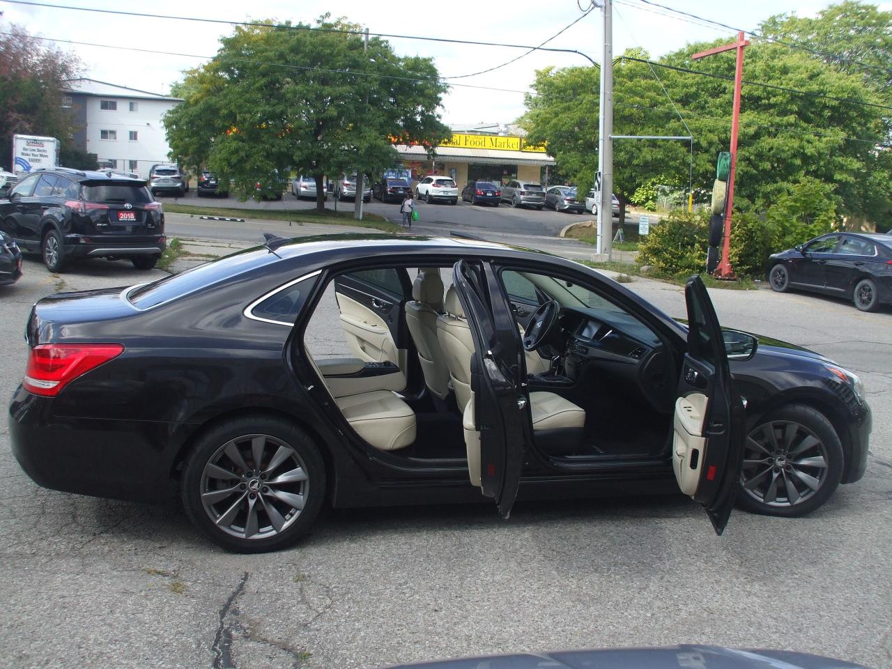 2014 Hyundai Equus Signature,Fully Loaded,2 Sets of Tires,Certified - Photo #26