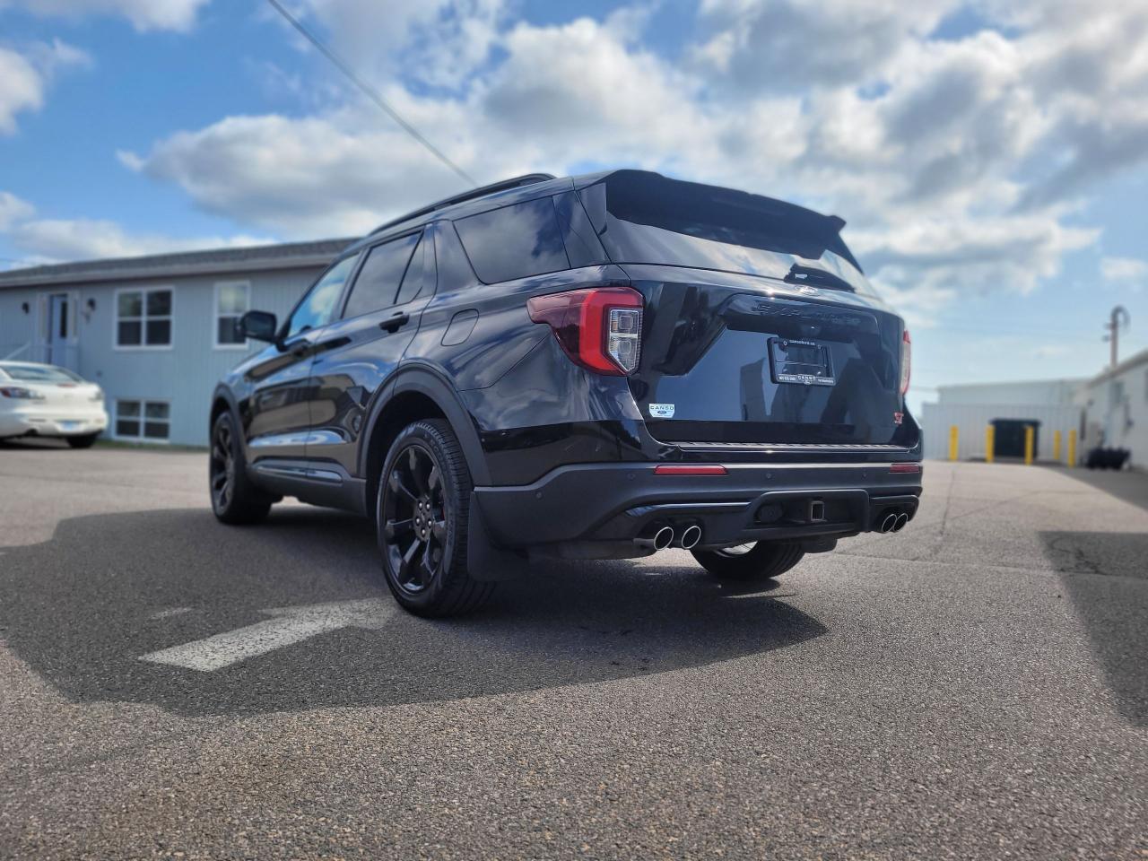 2021 Ford Explorer ST AWD W/PANO SUNROOF Photo3