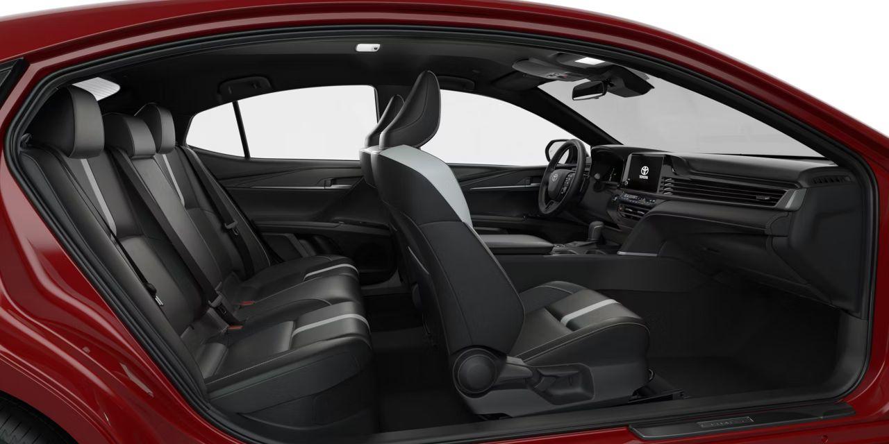 2026 Toyota Camry SE FWD Photo