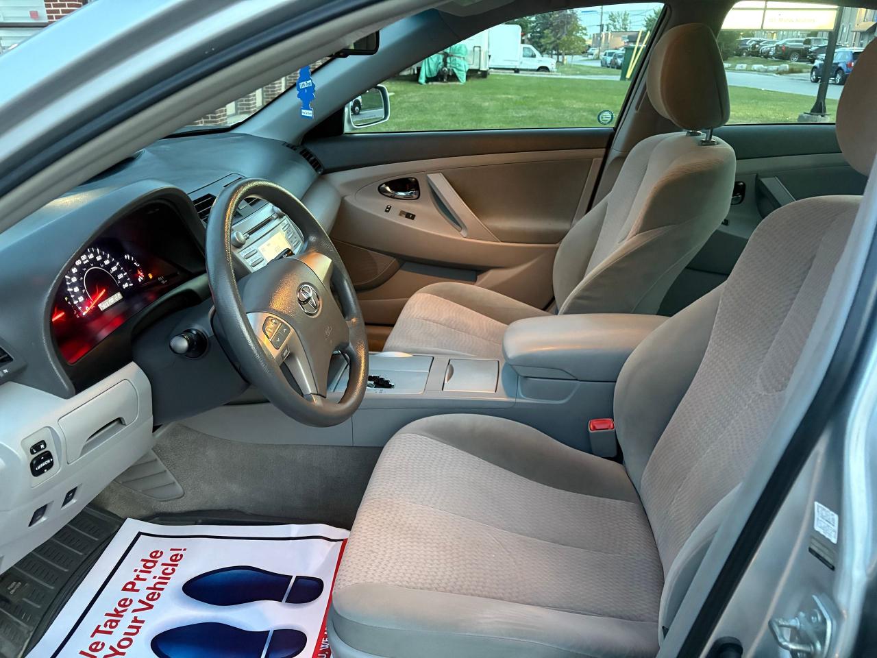 2010 Toyota Camry LE - Photo #11