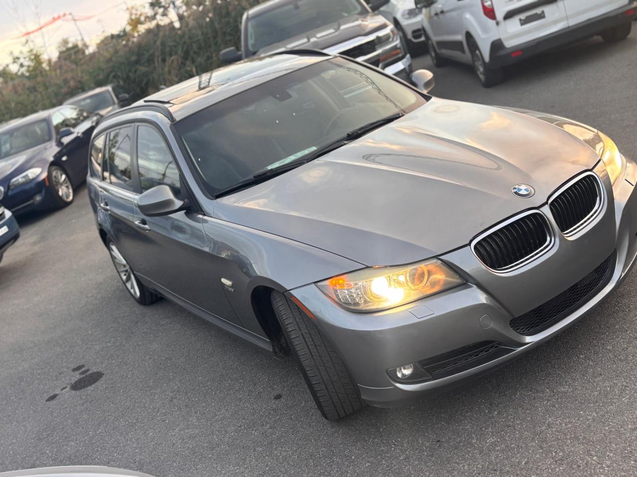 2011 BMW 3 Series 328i xDrive - Photo #4