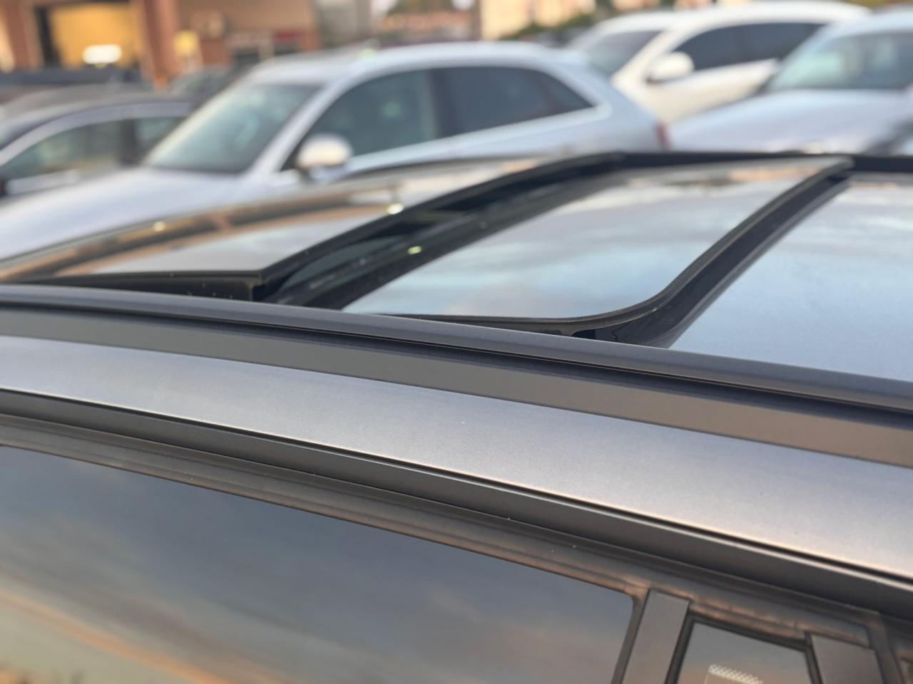 2011 BMW 3 Series 328i xDrive - Photo #10