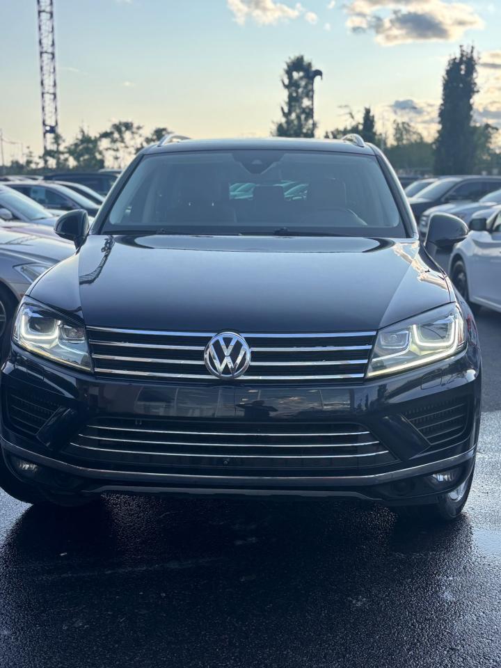 2015 Volkswagen Touareg HIGHLINE - Photo #3