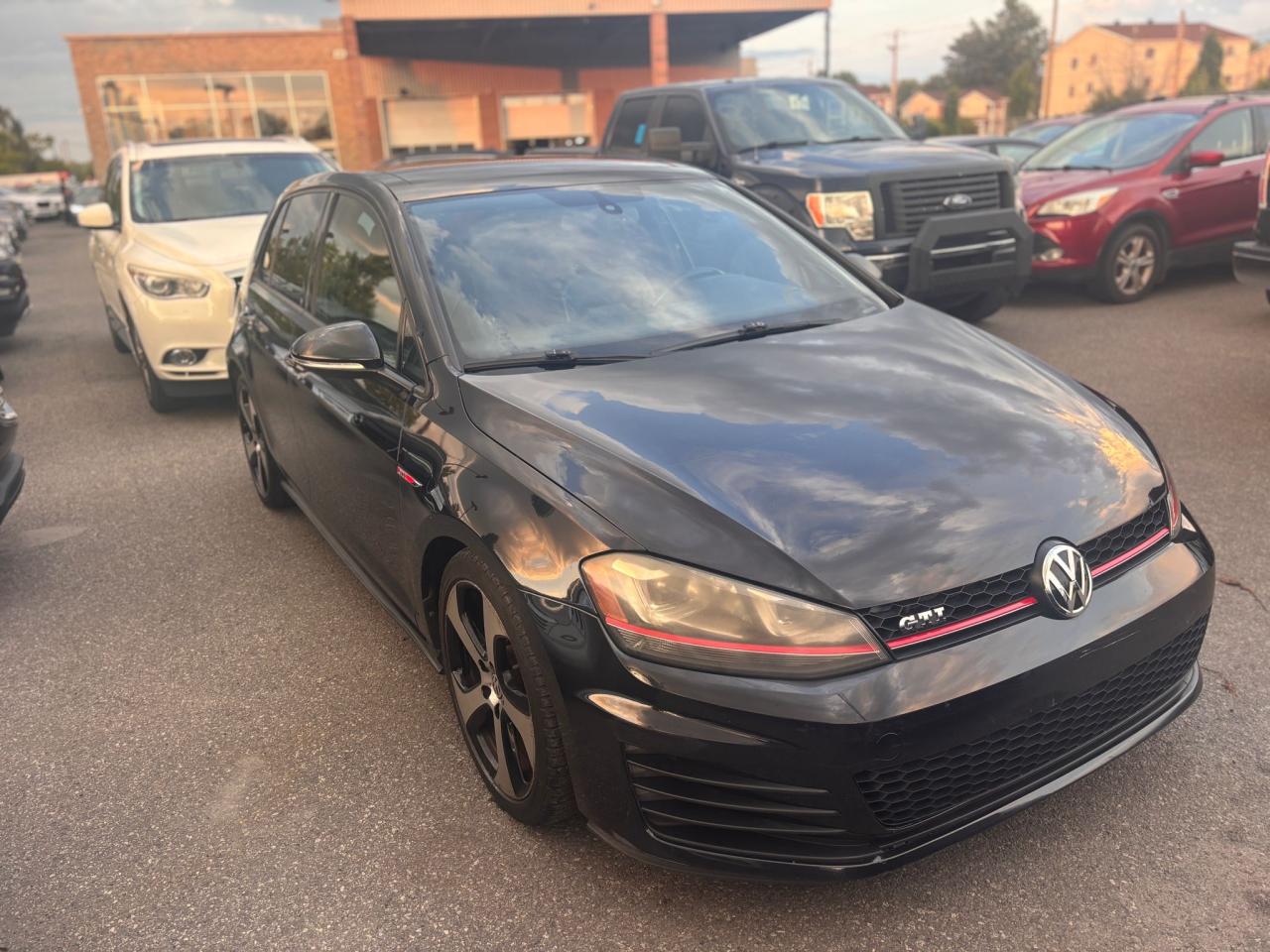 2015 Volkswagen Golf Autobahn - Photo #2