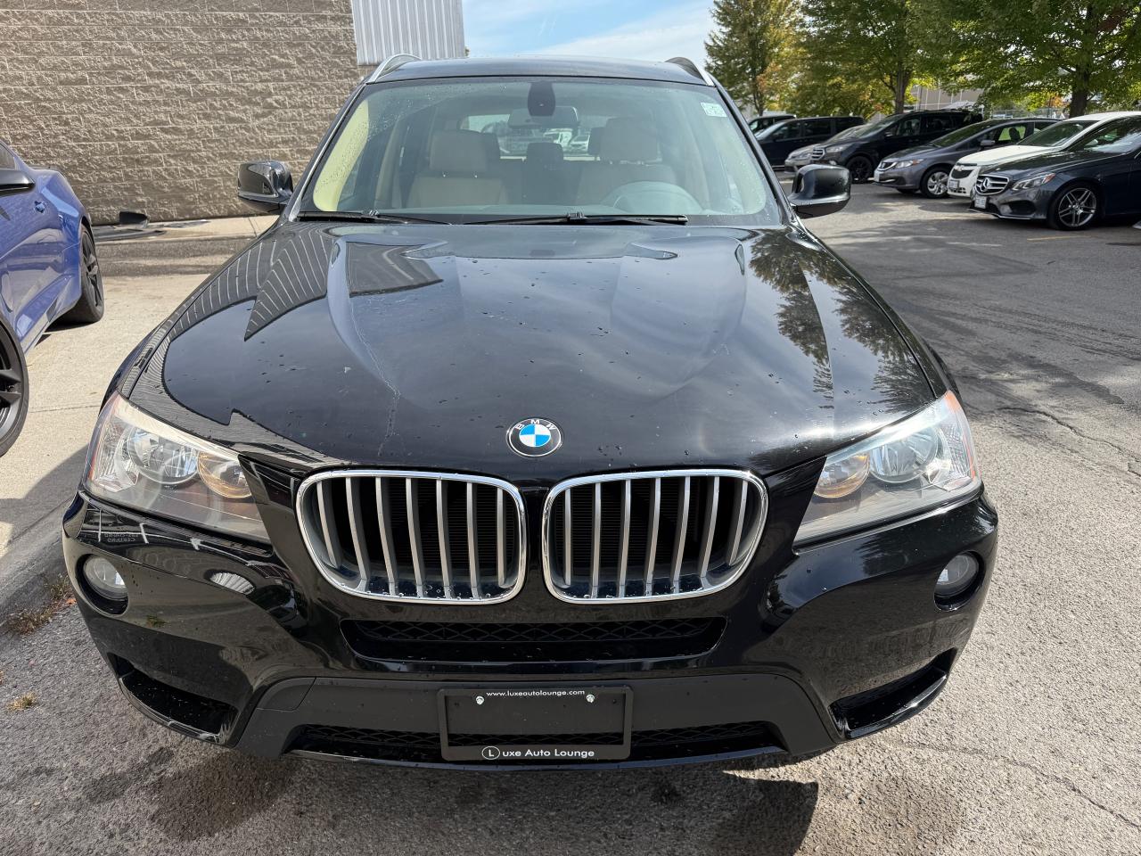 2011 BMW X3 AWD 4dr 28i | HEATED SEATS | PANO ROOF | LOW KM Photo4