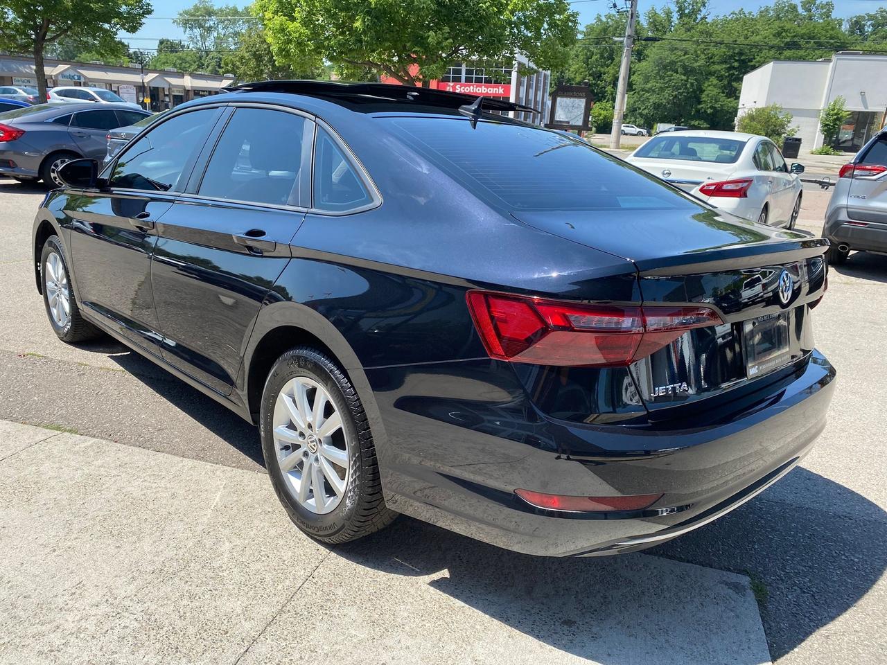 2021 Volkswagen Jetta HIGHLINE Photo2