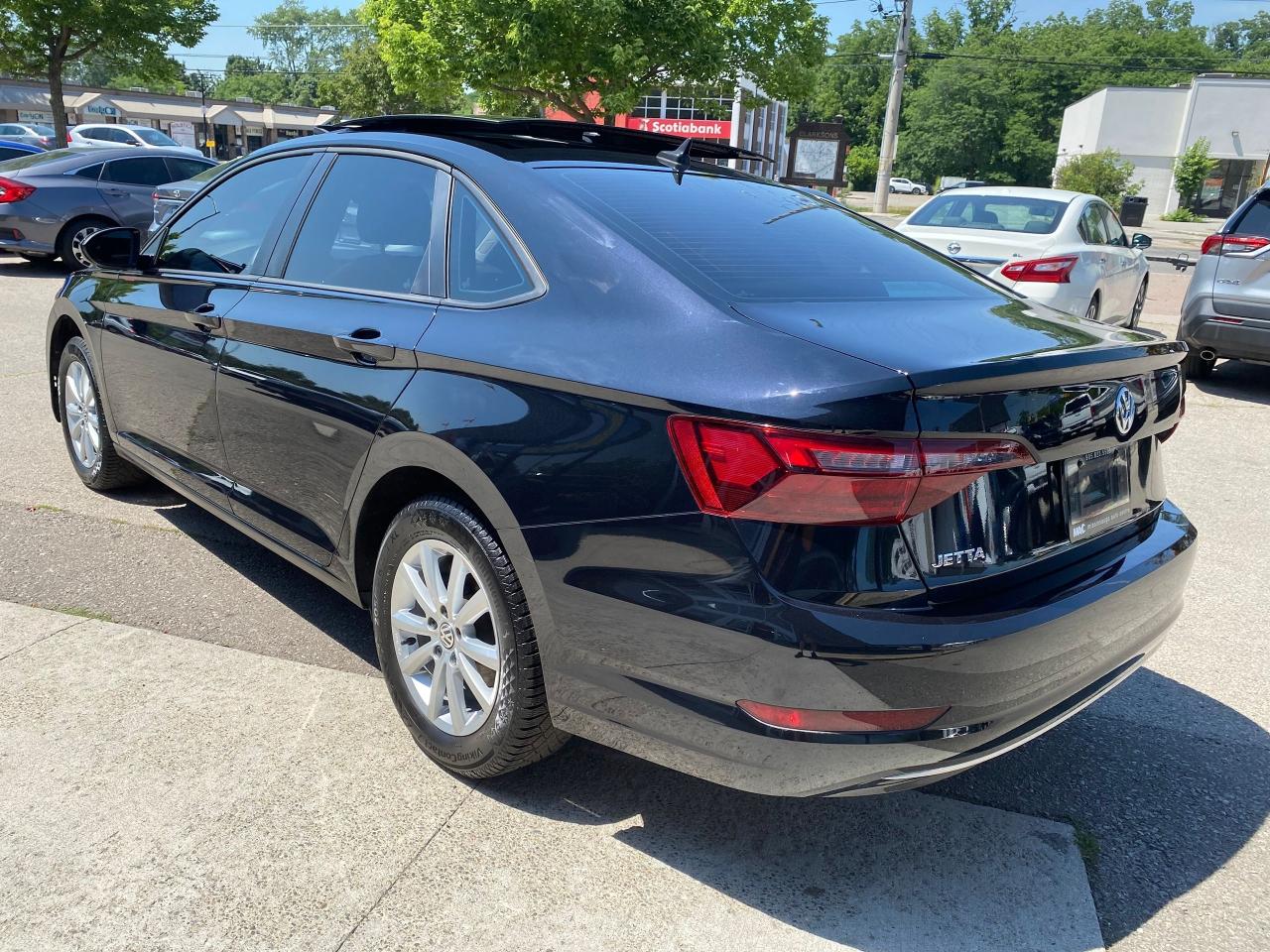 2021 Volkswagen Jetta HIGHLINE Photo2