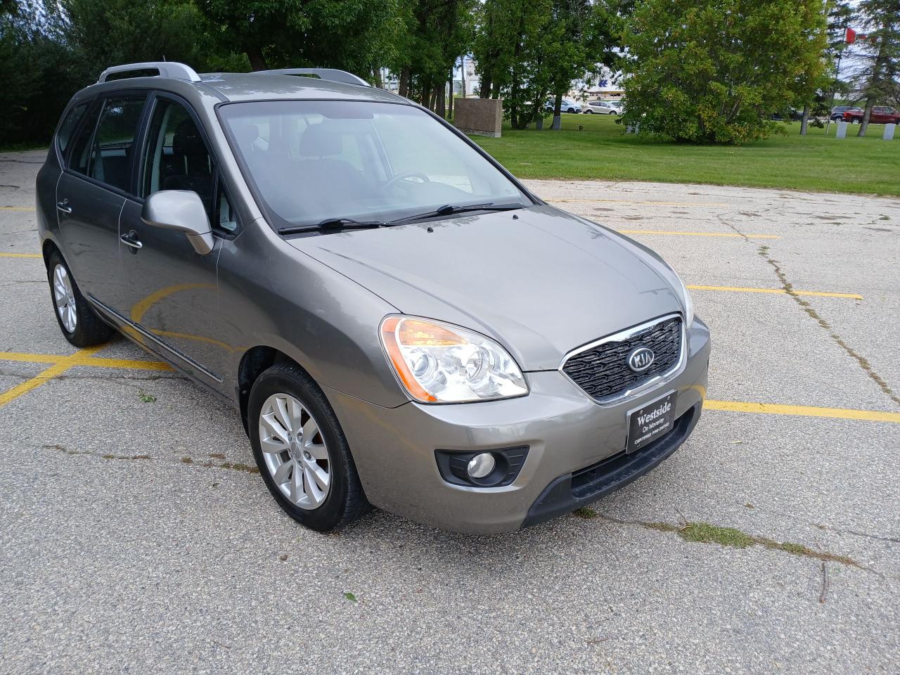 2012 Kia Rondo EX - Photo #3