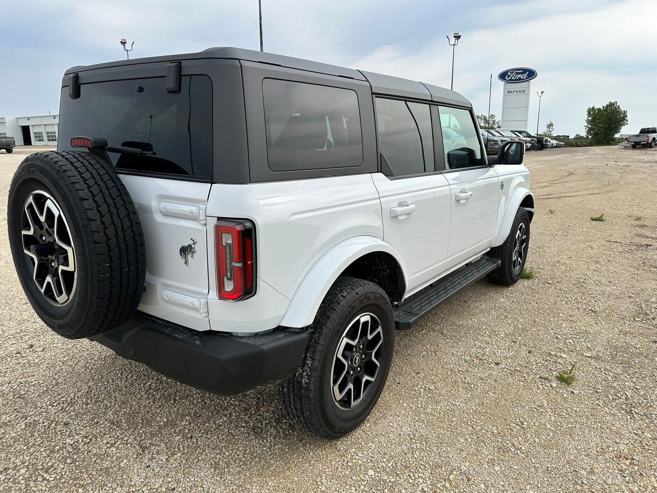 2023 Ford Bronco Outer Banks Photo
