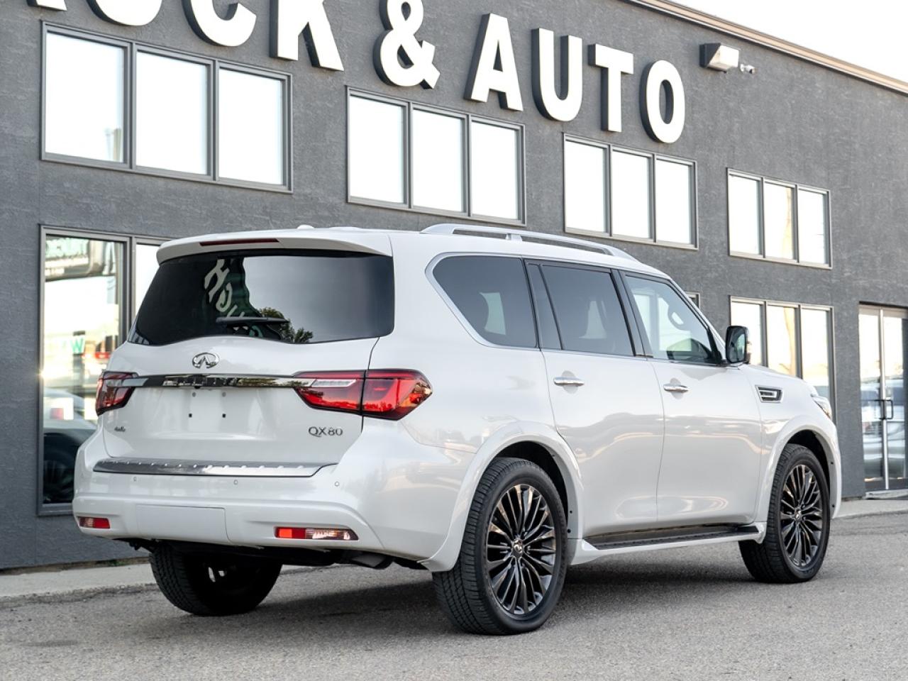 2023 Infiniti QX80 LUXE 4WD Photo5