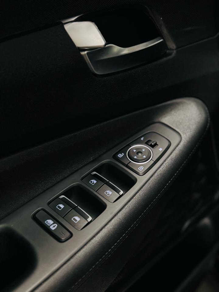 2023 Hyundai Santa Fe Preferred - Photo #9