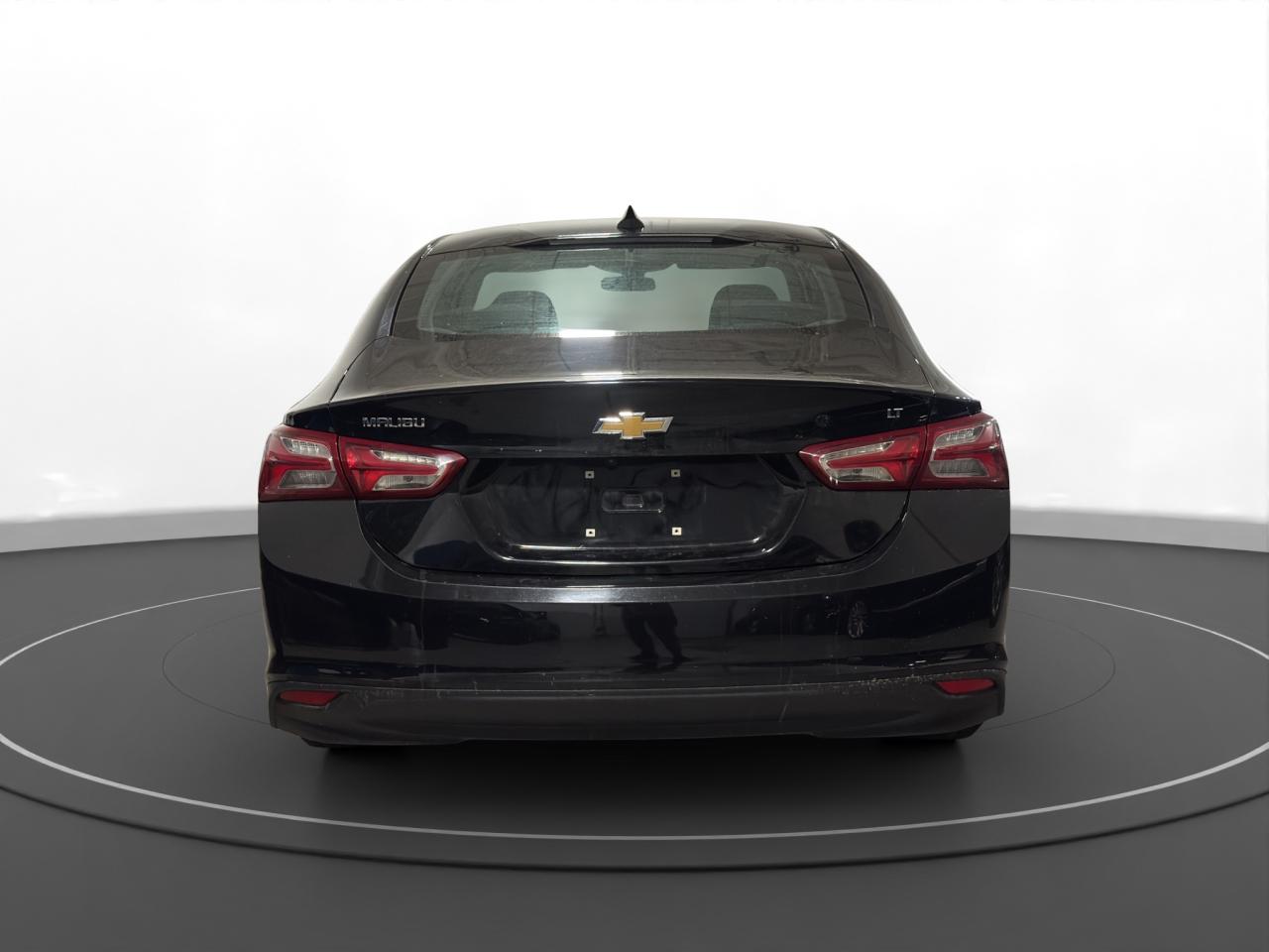 2021 Chevrolet Malibu LT Photo4