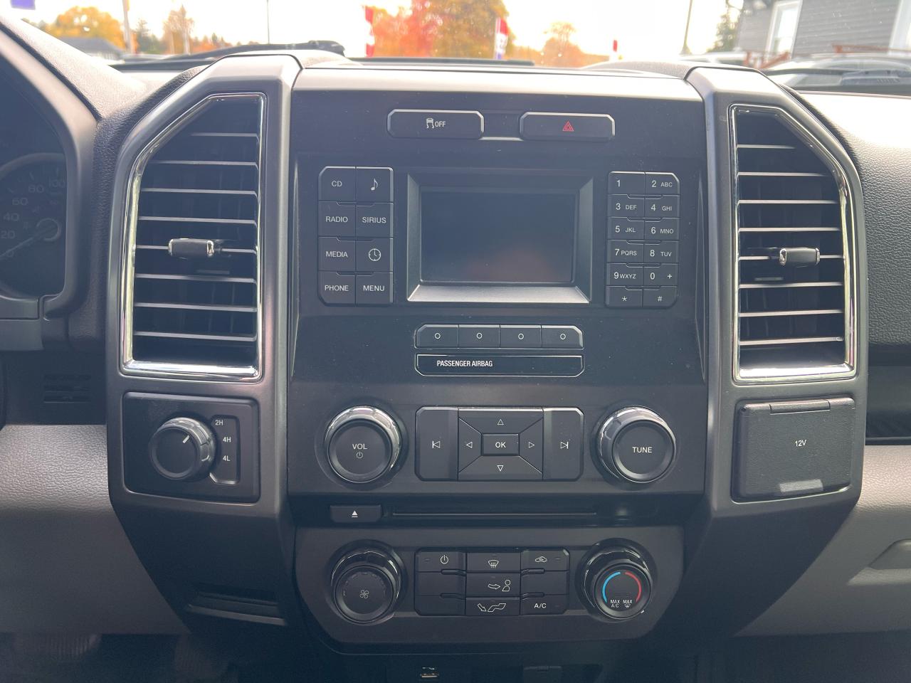 2016 Ford F-150 XLT 3.5L SPORT Photo