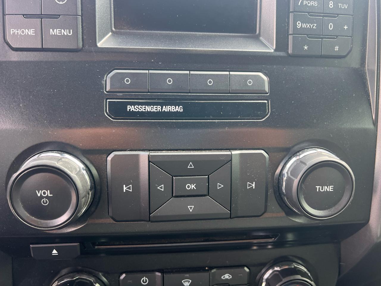 2016 Ford F-150 XLT Photo25