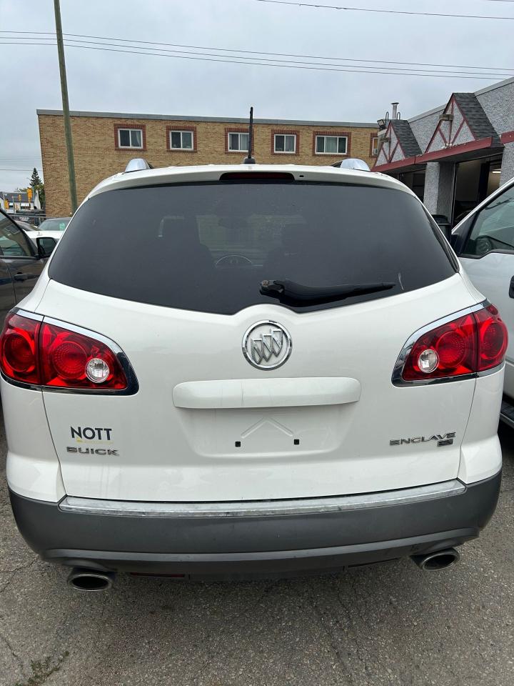 2008 Buick Enclave CX - Photo #6