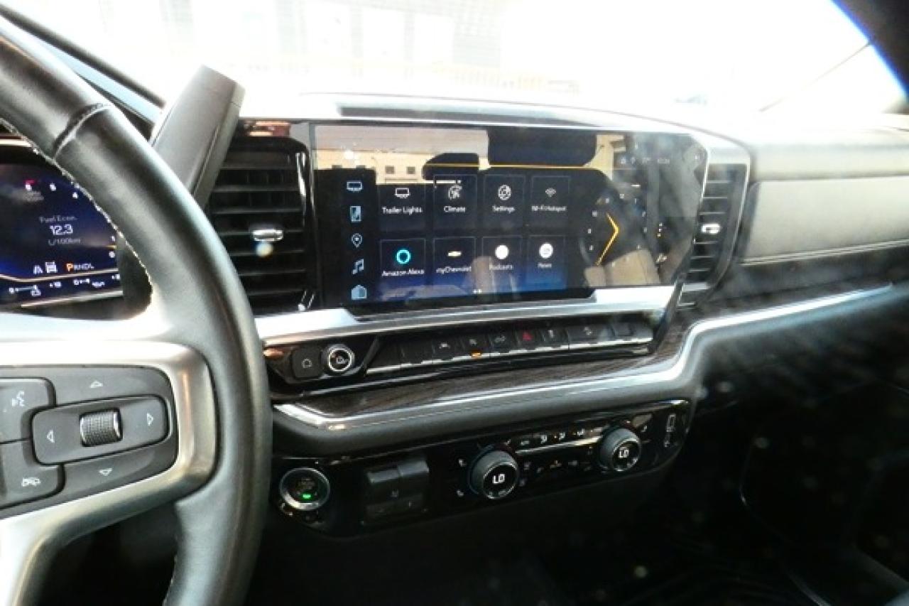 2023 Chevrolet Silverado 1500 LT Z71 w/Htd cloth, NAV ready, BUC - Photo #15