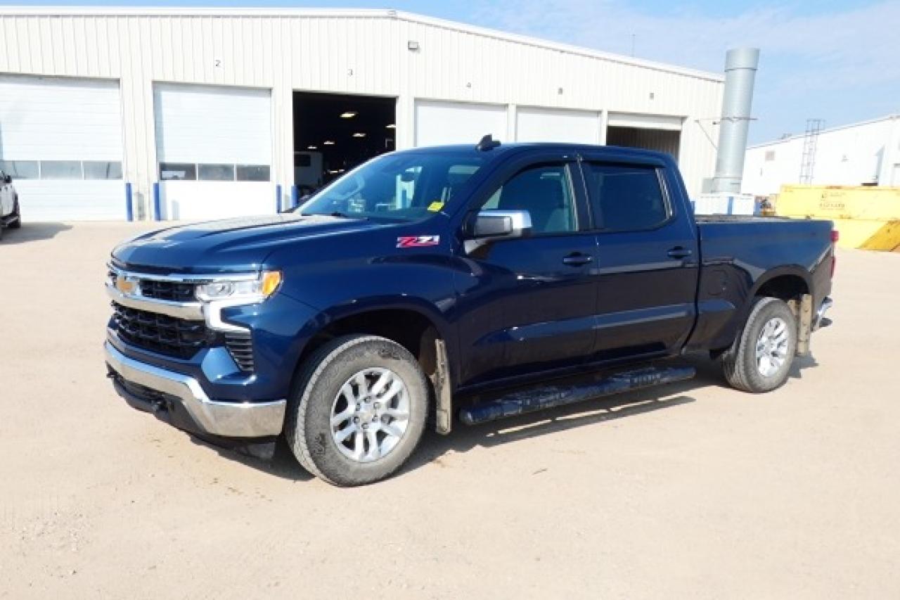 2023 Chevrolet Silverado 1500 LT Z71 w/Htd cloth, NAV ready, BUC - Photo #2