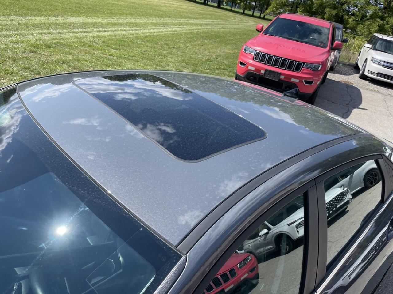 2024 Hyundai Elantra Luxury *Leather/sunroof/navigation - Photo #9