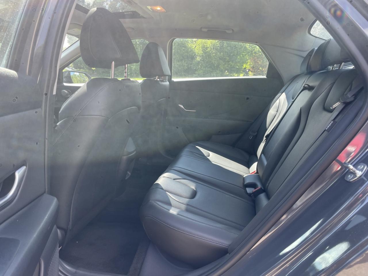 2024 Hyundai Elantra Luxury *Leather/sunroof/navigation - Photo #11