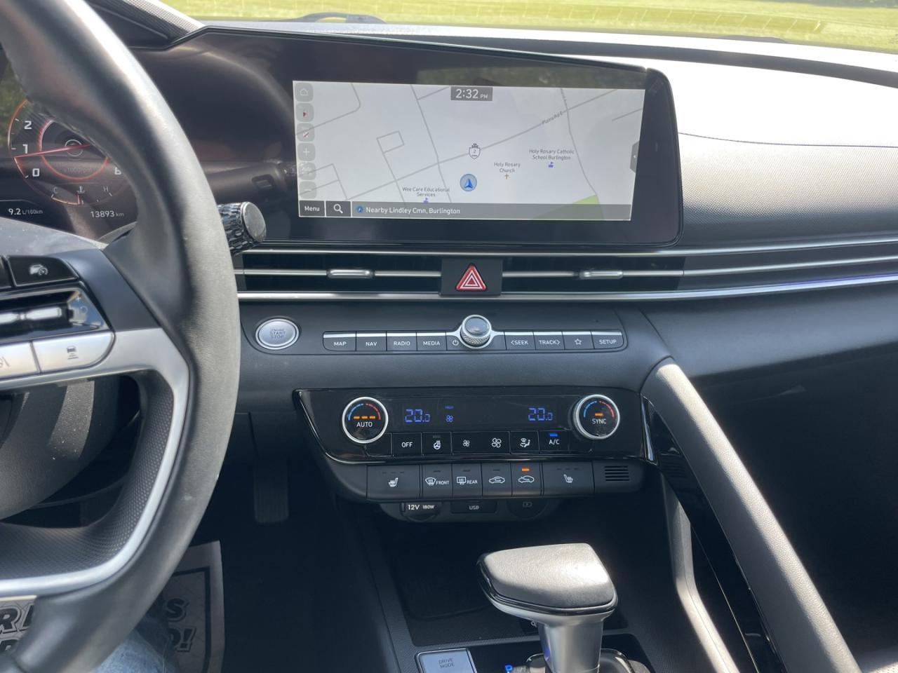 2024 Hyundai Elantra Luxury *Leather/sunroof/navigation - Photo #13