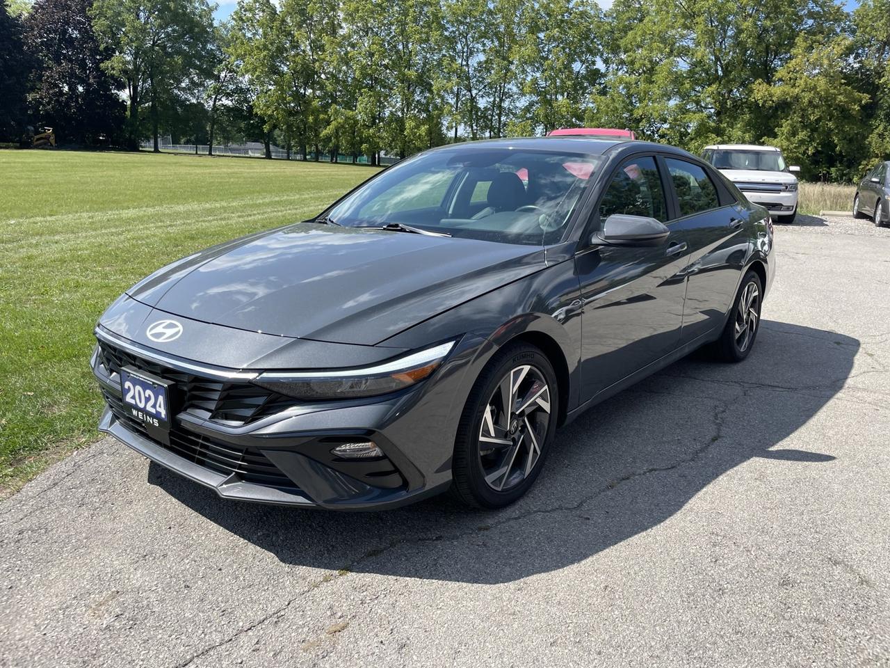 2024 Hyundai Elantra Luxury *Leather/sunroof/navigation - Photo #1