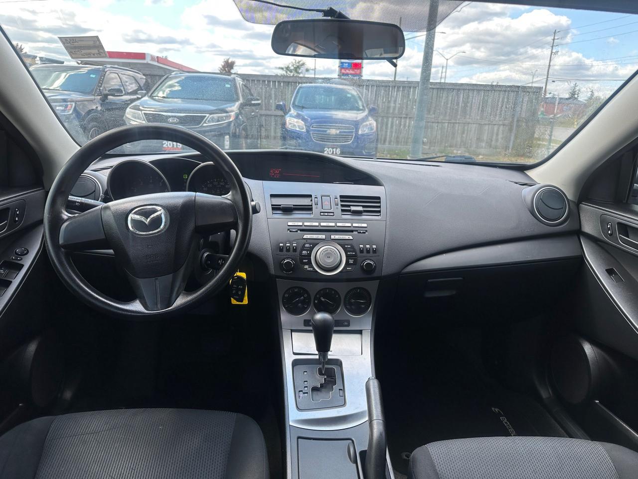 2011 Mazda MAZDA3 GX, SEDAN, AUTO, 4CYL, WARRANTY, CERTIFIED - Photo #17
