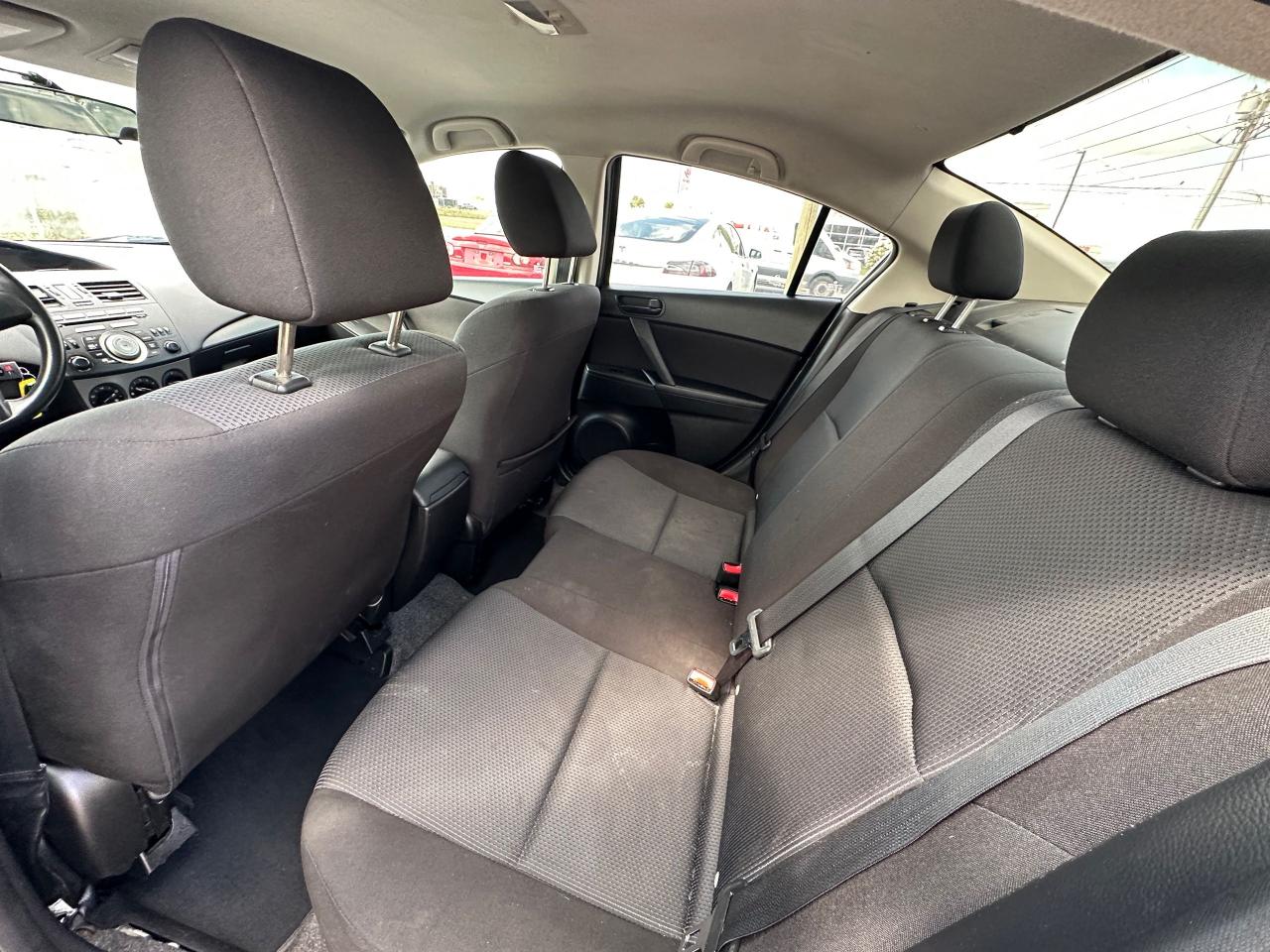 2011 Mazda MAZDA3 GX, SEDAN, AUTO, 4CYL, WARRANTY, CERTIFIED - Photo #13
