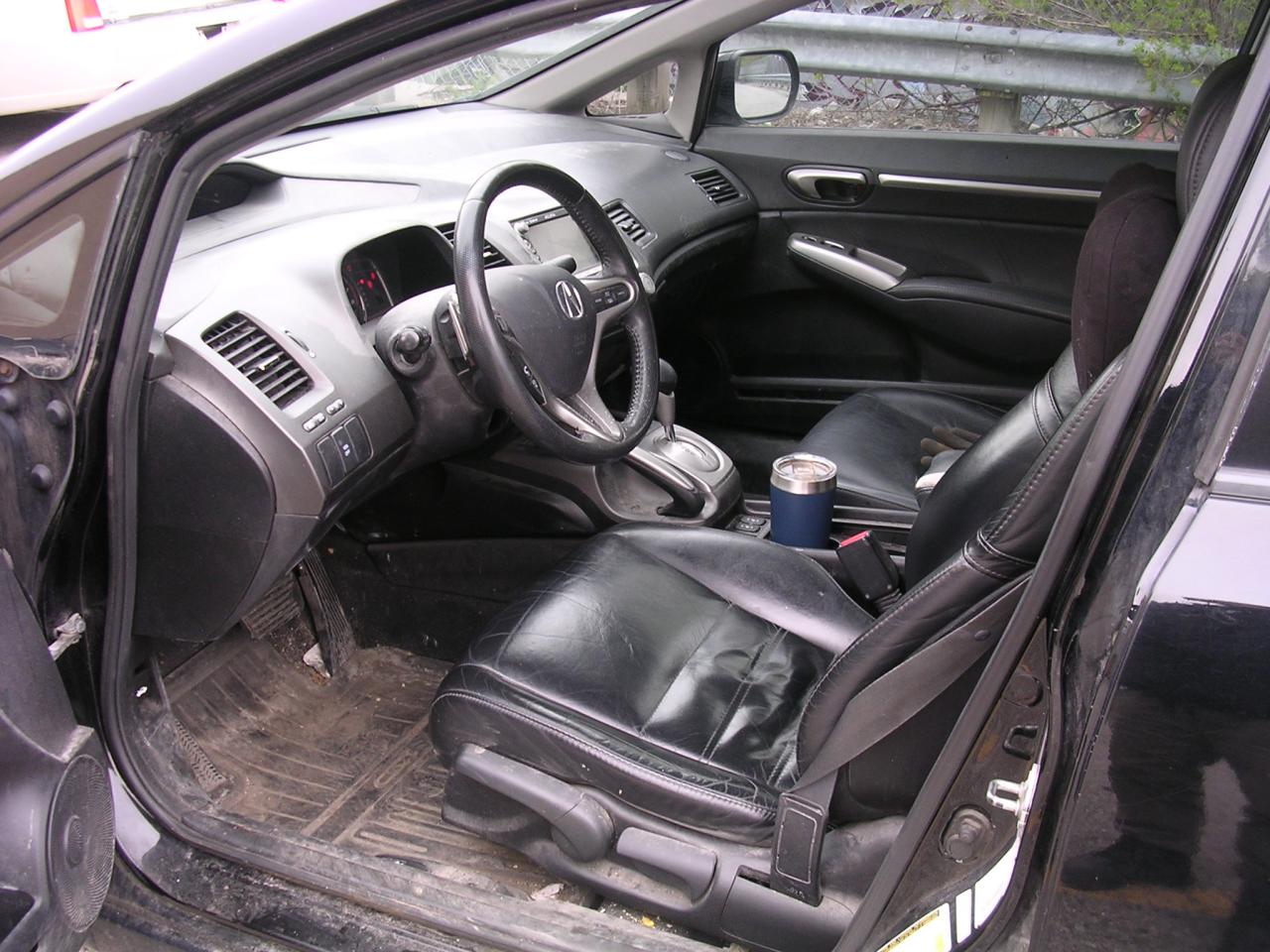 2011 Acura CSX 4dr Sdn Auto Tech Pkg Photo4