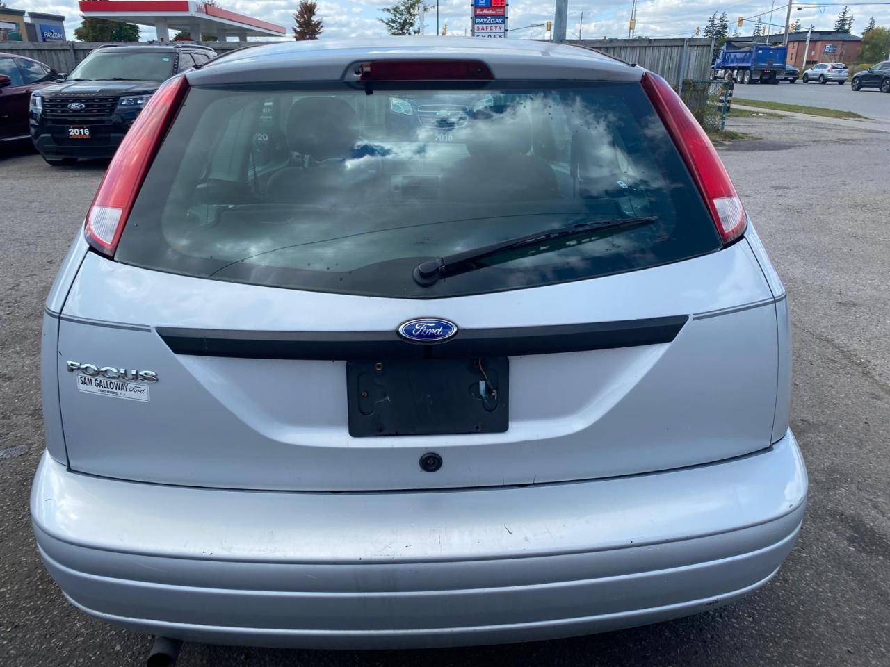 2007 Ford Focus S, HATCH, MANUAL, ONLY 84,000KMS, AS IS SPECIAL - Photo #4