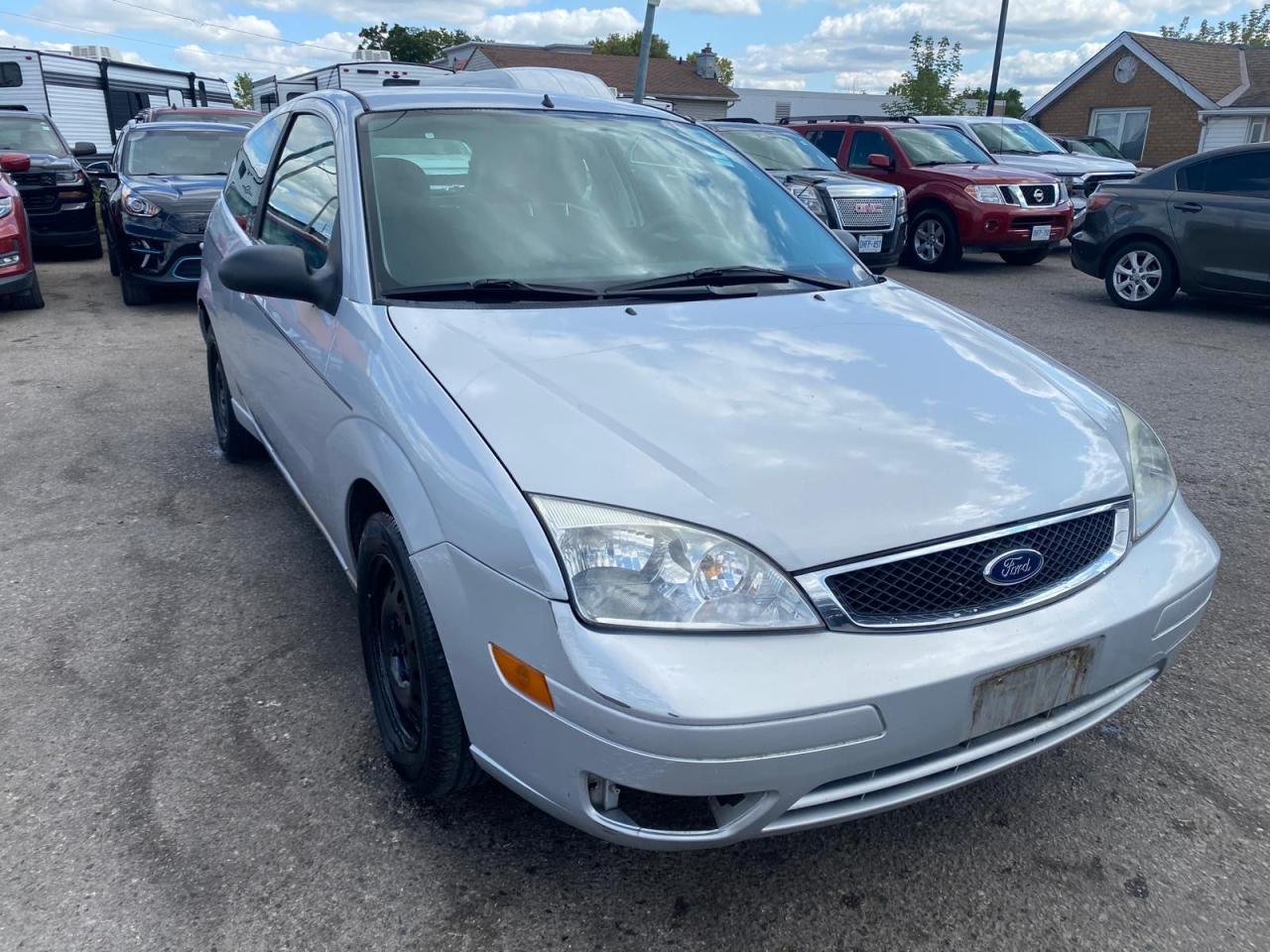 2007 Ford Focus S, HATCH, MANUAL, ONLY 84,000KMS, AS IS SPECIAL - Photo #7