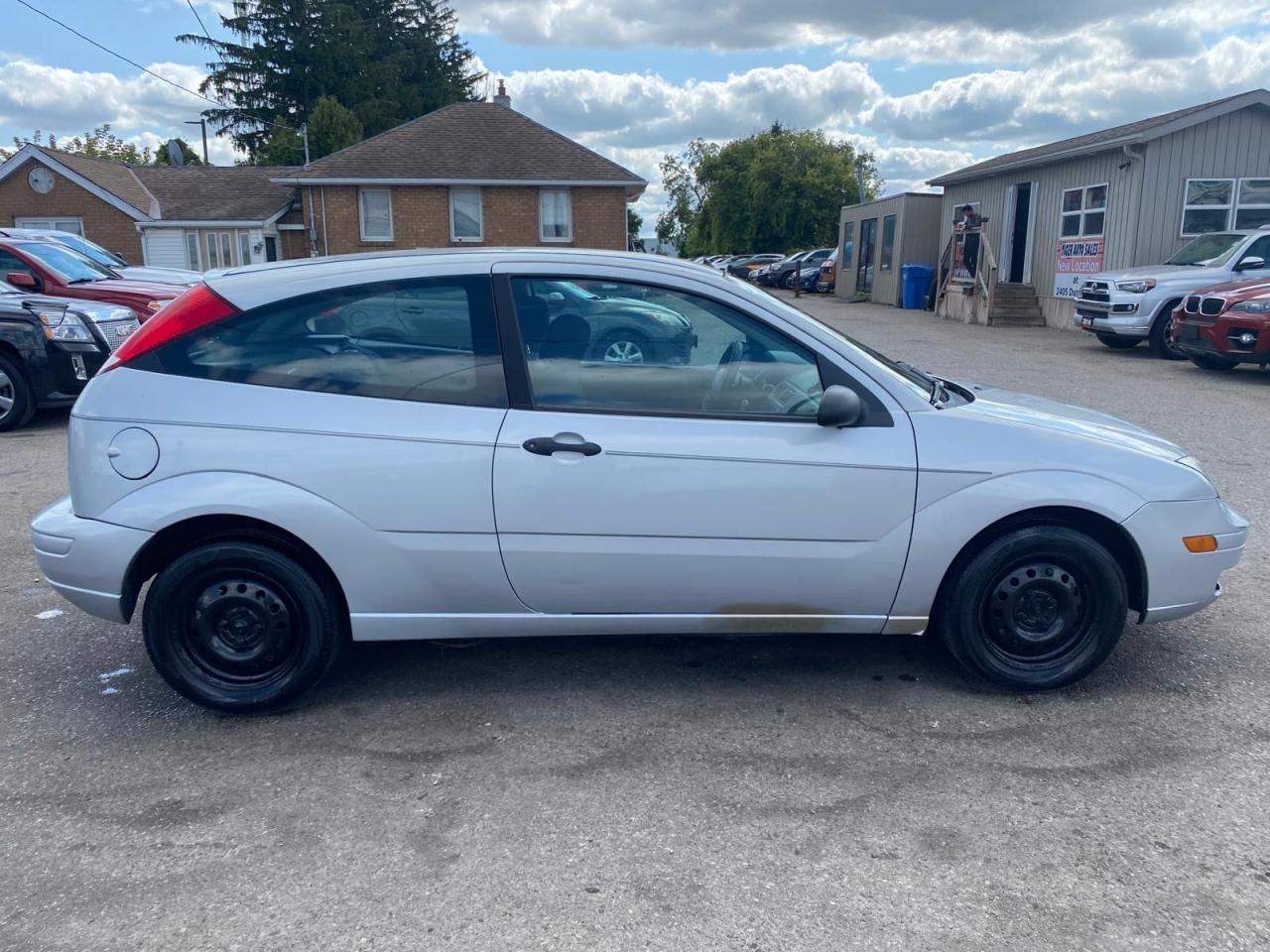 2007 Ford Focus S, HATCH, MANUAL, ONLY 84,000KMS, AS IS SPECIAL - Photo #6