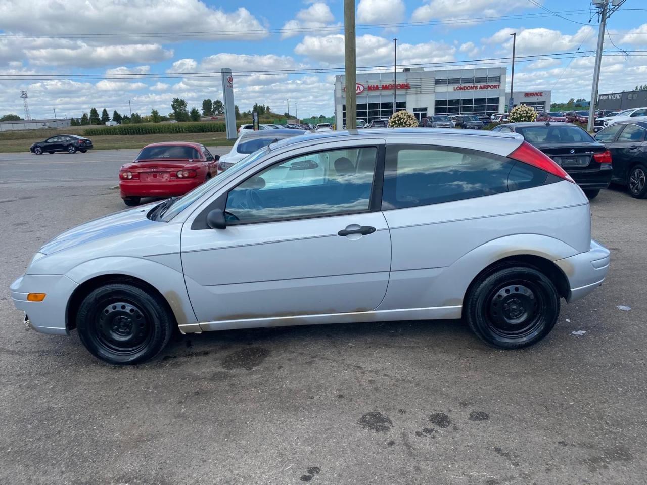 2007 Ford Focus S, HATCH, MANUAL, ONLY 84,000KMS, AS IS SPECIAL - Photo #2