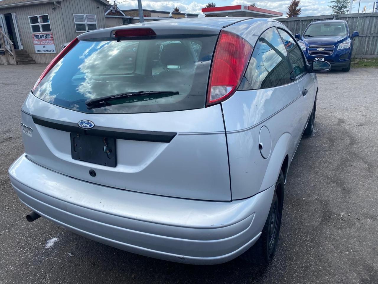 2007 Ford Focus S, HATCH, MANUAL, ONLY 84,000KMS, AS IS SPECIAL Photo4