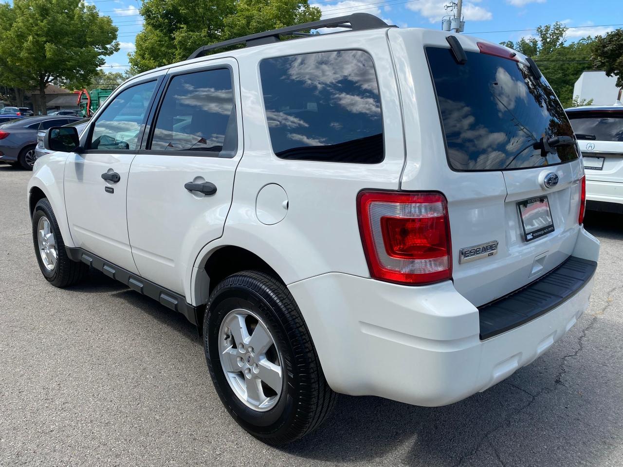 2011 Ford Escape XLT XLT Photo2