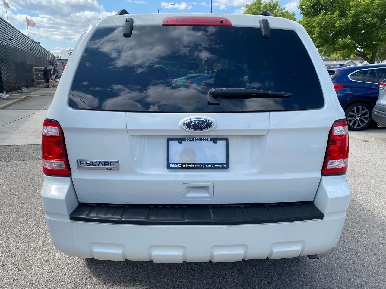 2011 Ford Escape XLT XLT Photo3