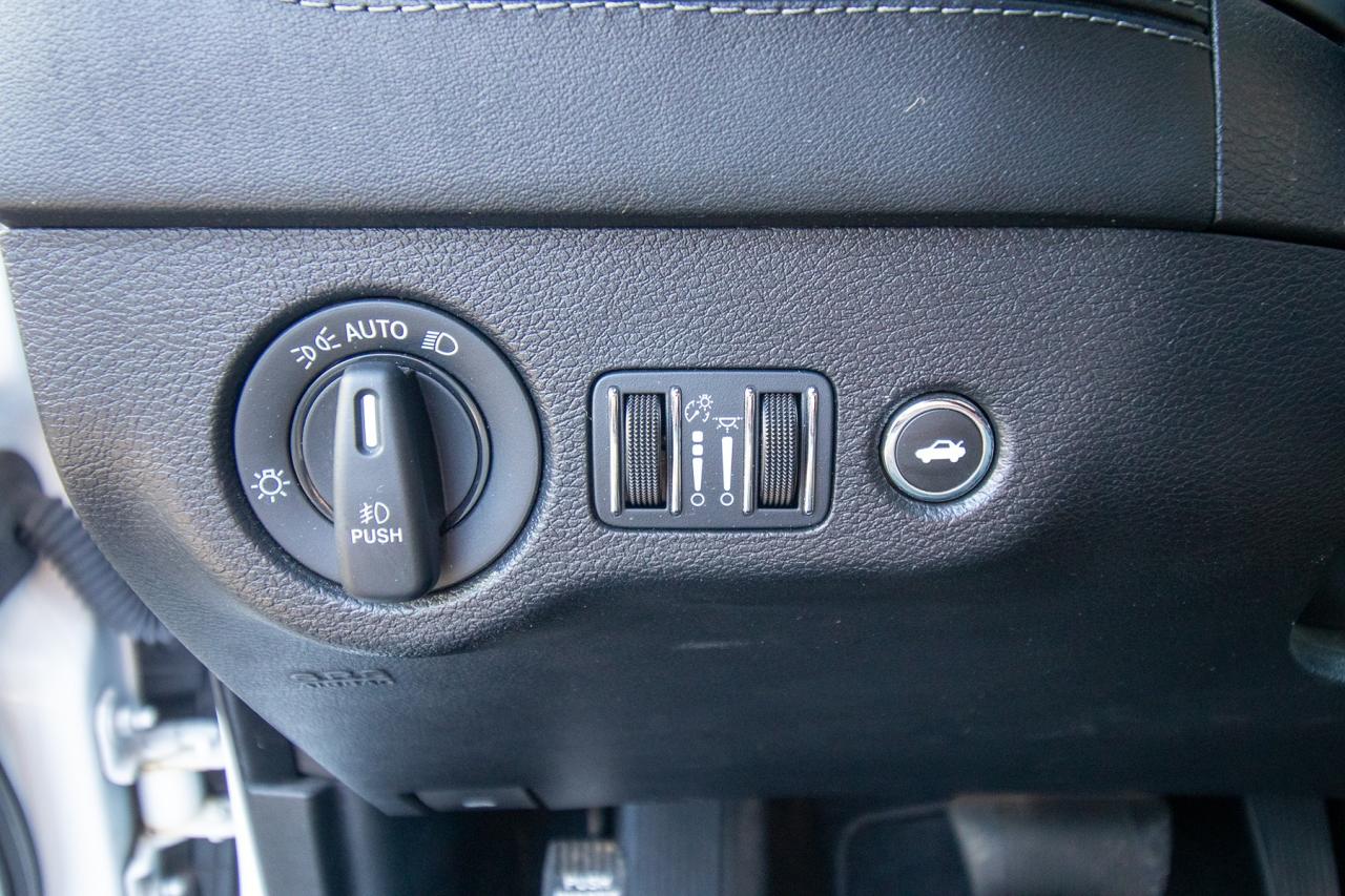 2023 Dodge Charger GT AWD Photo5