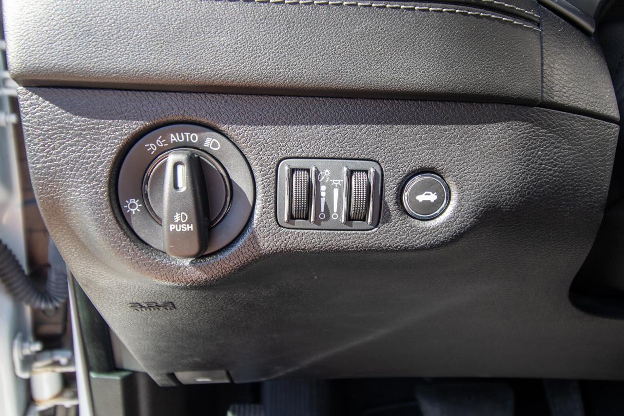 2023 Dodge Charger GT AWD Photo5