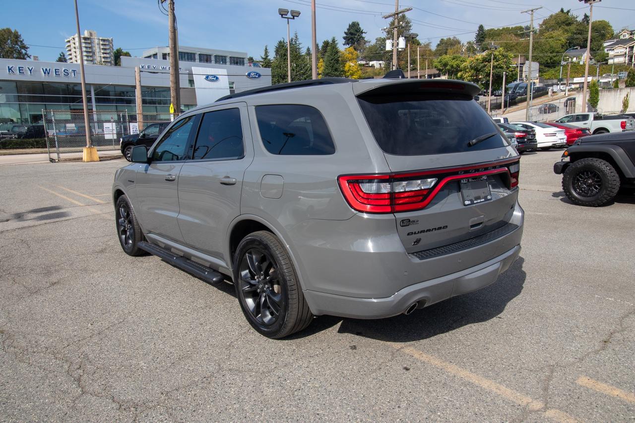 2023 Dodge Durango R/T AWD Photo5