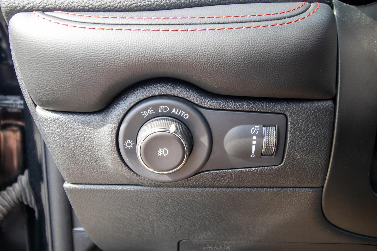 2023 Dodge Durango R/T AWD Photo5