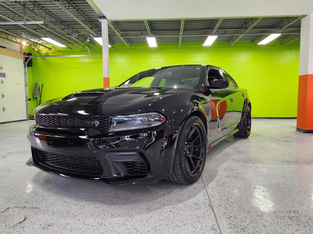 2022 Dodge Charger SRT Hellcat Redeye Widebody Jailbreak Vid on site - Photo #17