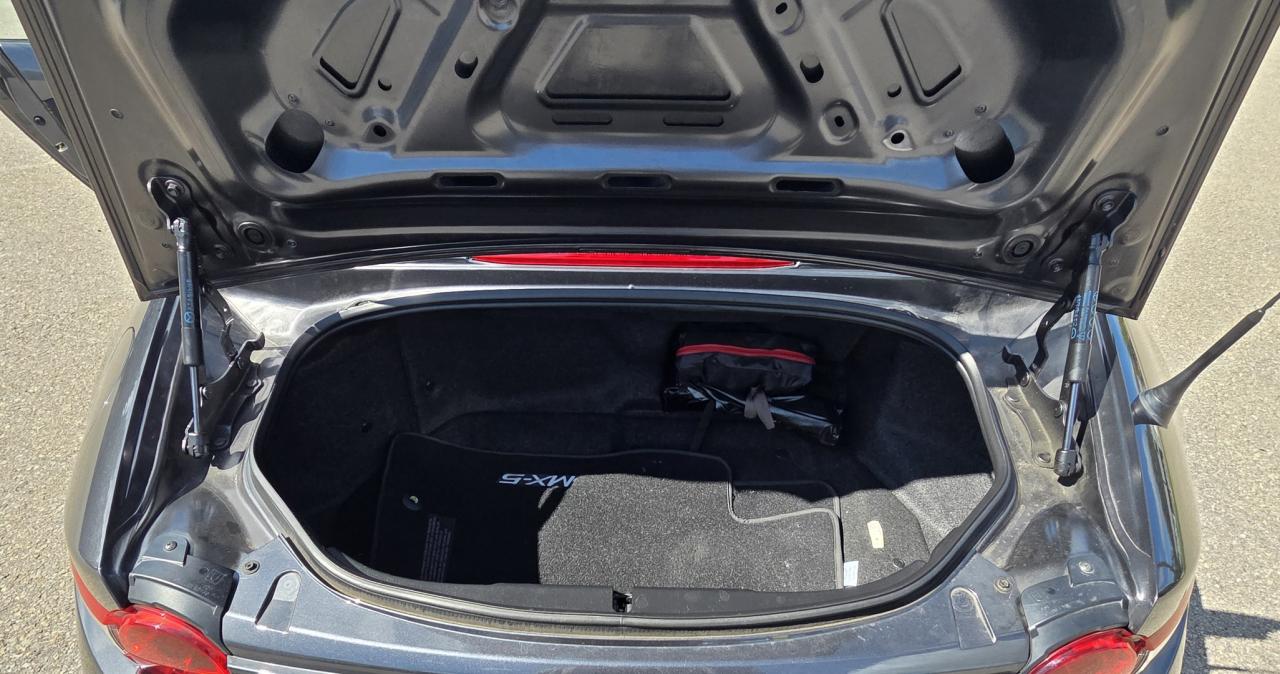 2017 Mazda Miata MX-5 GS - Photo #20