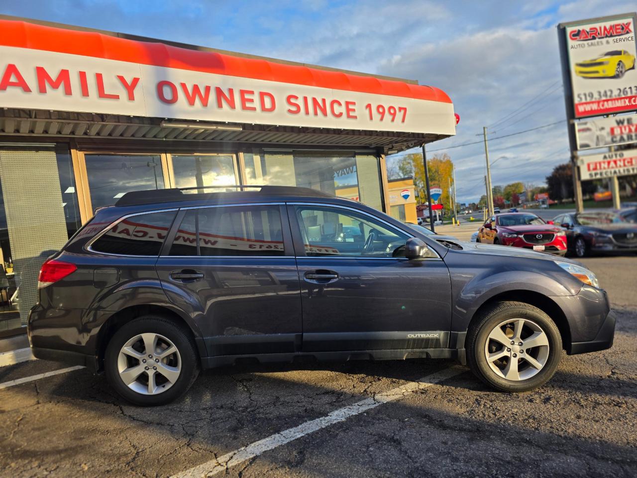 2013 Subaru Outback 2.5i Touring Package Sunroof | Heated Seats | Power Seats | Bluetooth Photo