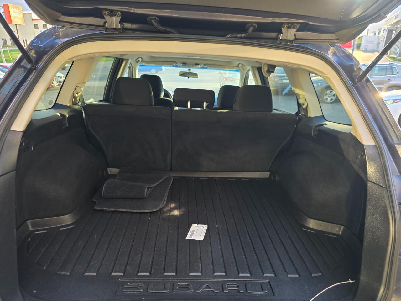 2013 Subaru Outback 2.5i Touring Package Sunroof | Heated Seats | Power Seats | Bluetooth Photo