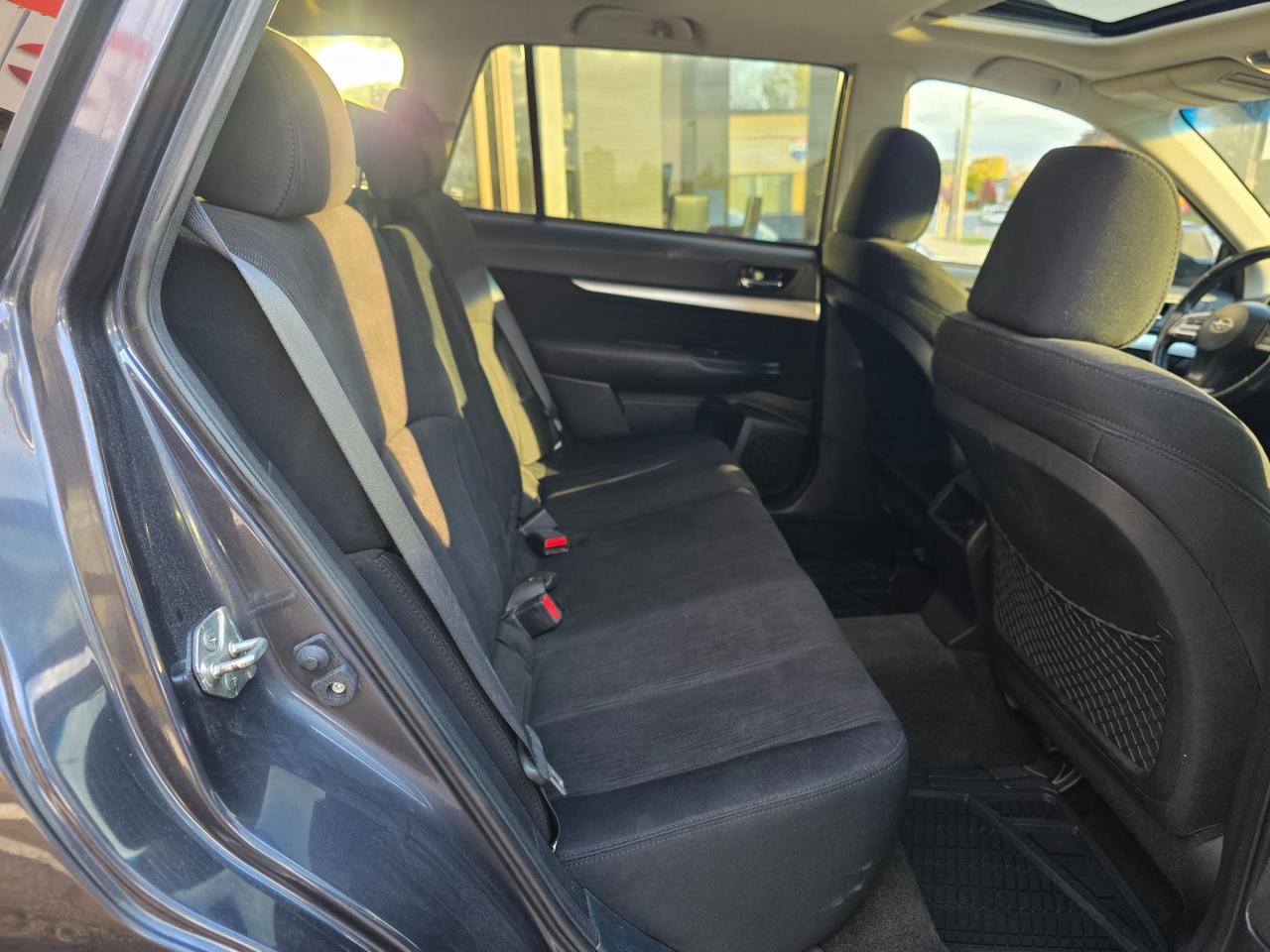 2013 Subaru Outback 2.5i Touring Package Sunroof | Heated Seats | Power Seats | Bluetooth Photo